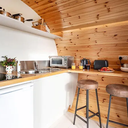 Middle Longlands Tatil Evi *